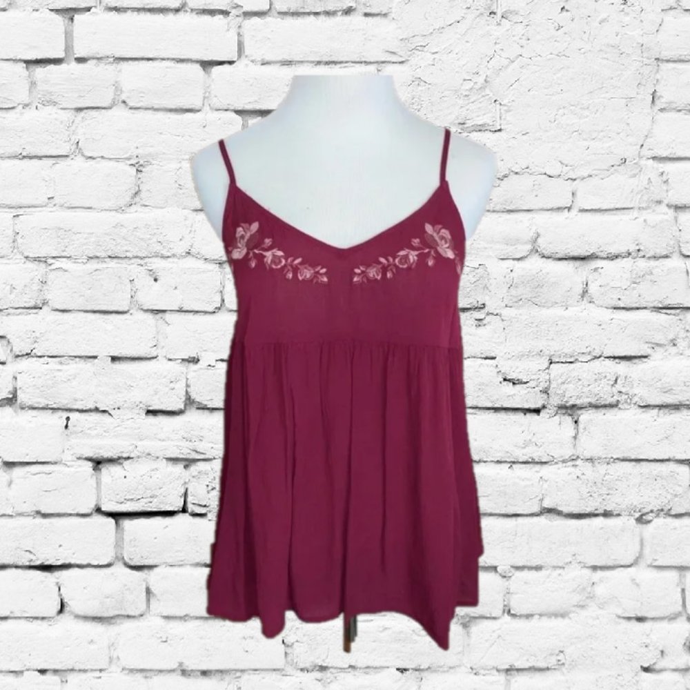 Maroon flowy tank top from Arizona Jean Co.